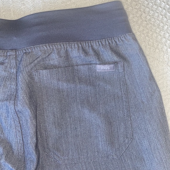 Figs Graphite Livingston Basic Scrub Pants XS - Picture 8 of 14